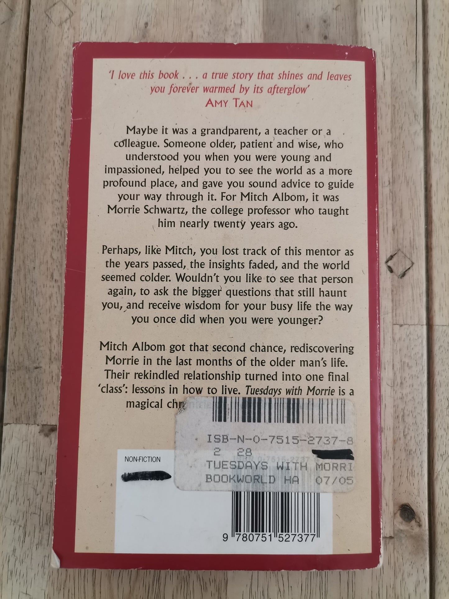 Tuesdays with Morrie by Mitch Albom - Mass Paperback