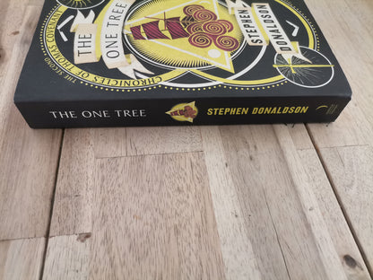 The One Tree by Stephen Donaldson - Paperback