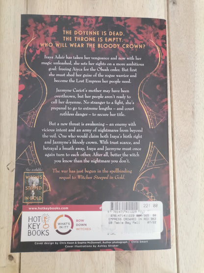 Empress Crowned in Red by Ciannon Smart - Paperback