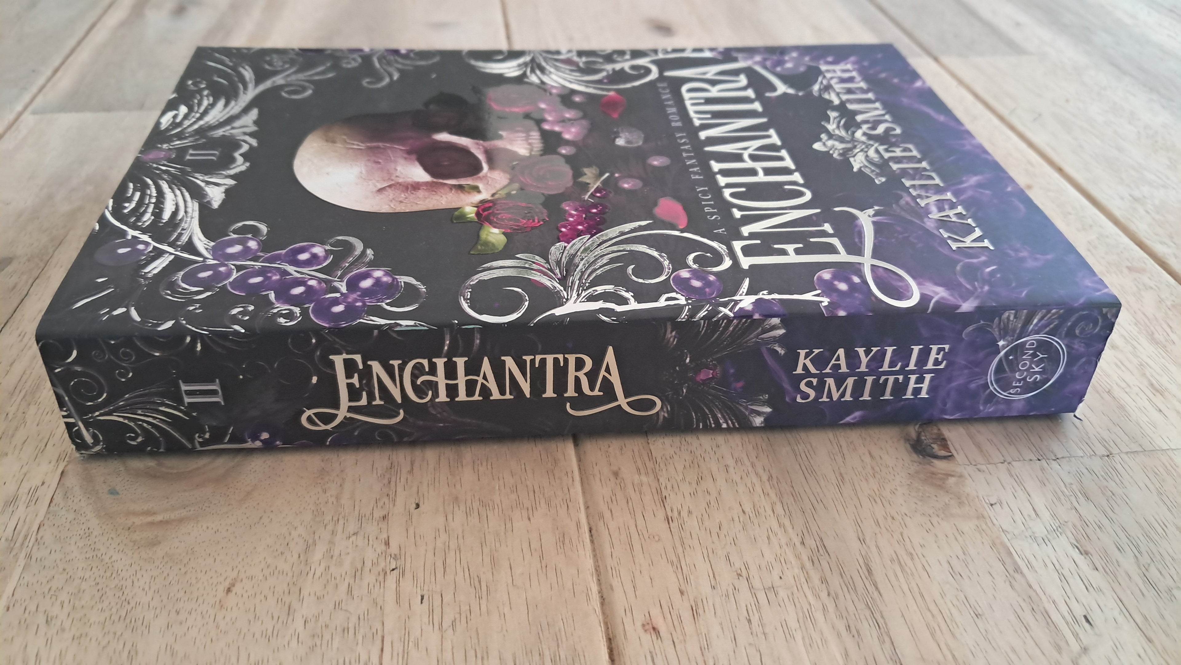 Enchantra – Kaylie Smith