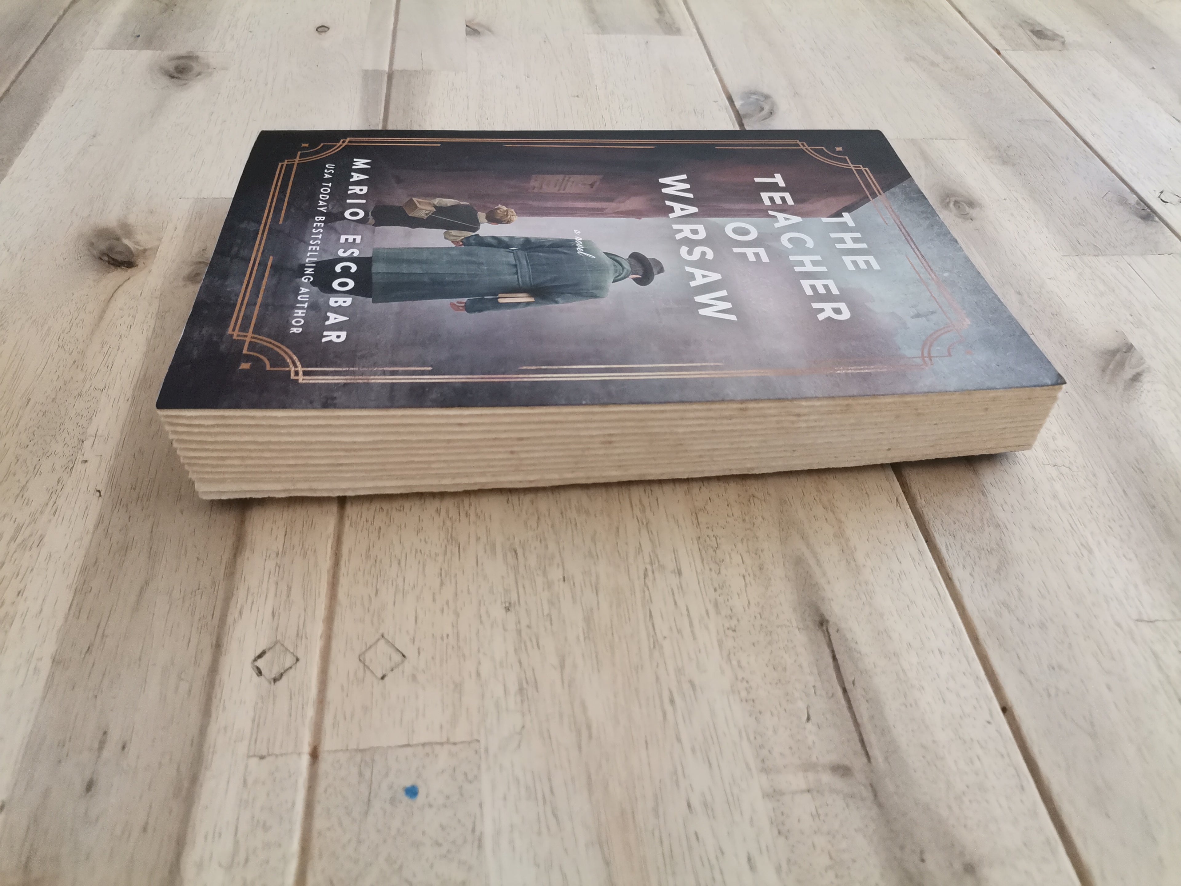 The Teacher of Warsaw – Mario Escobar