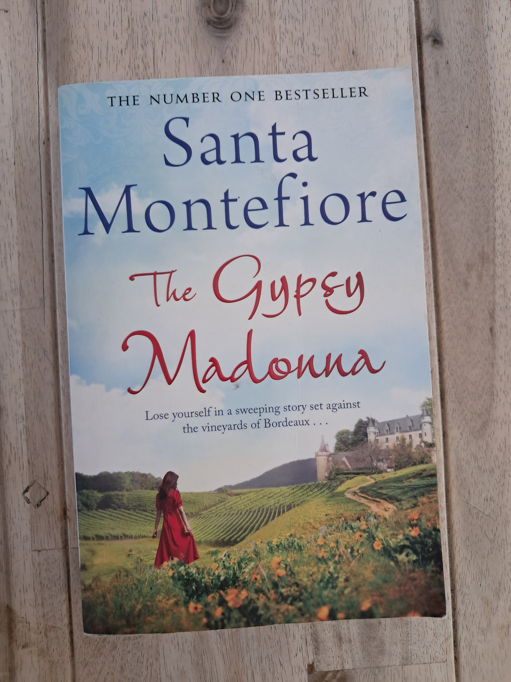 The Gypsy Madonna – Santa Montefiore