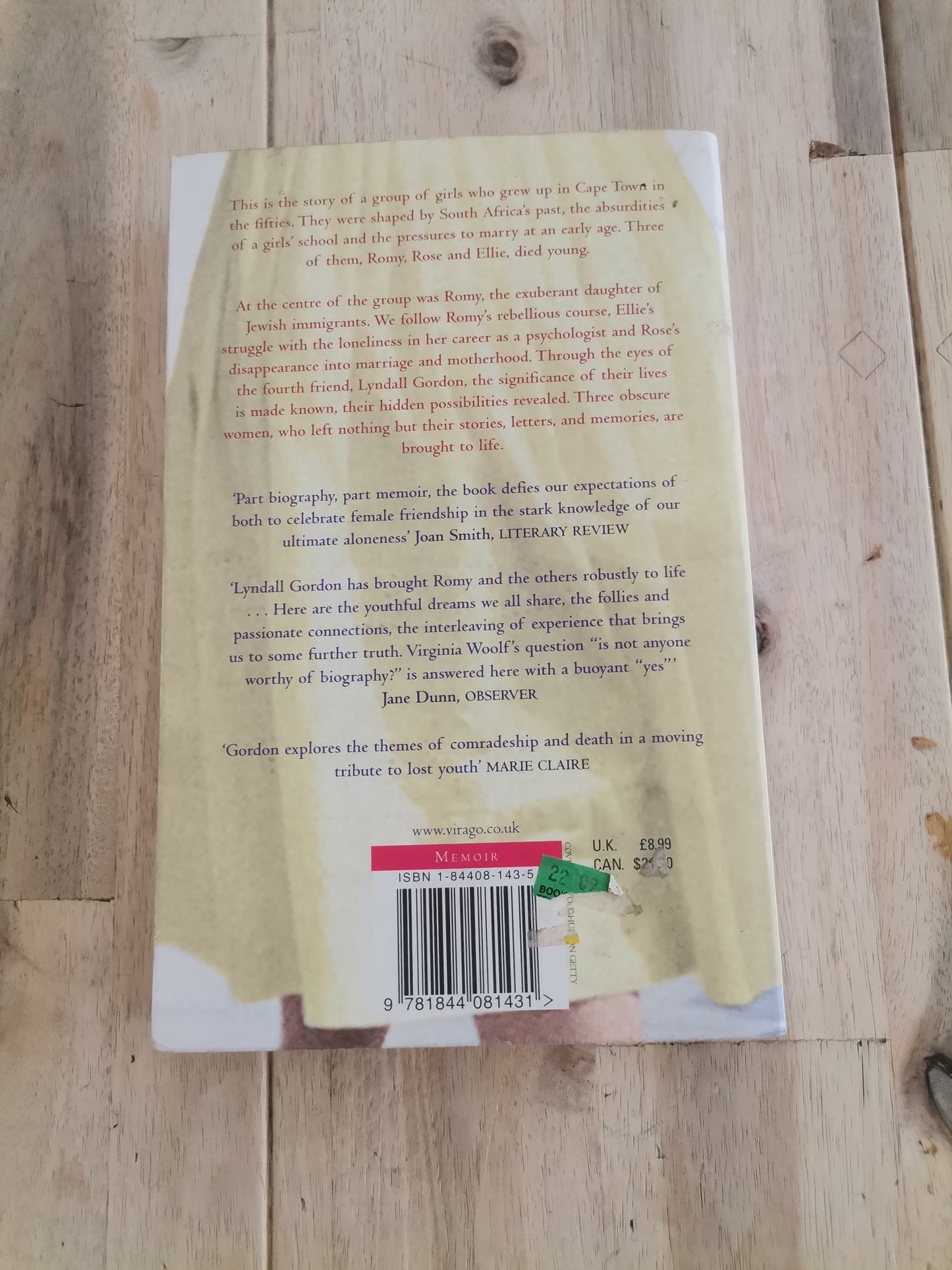 Shared Lives: Growing Up in 1950s Cape Town by Lyndall Gordon