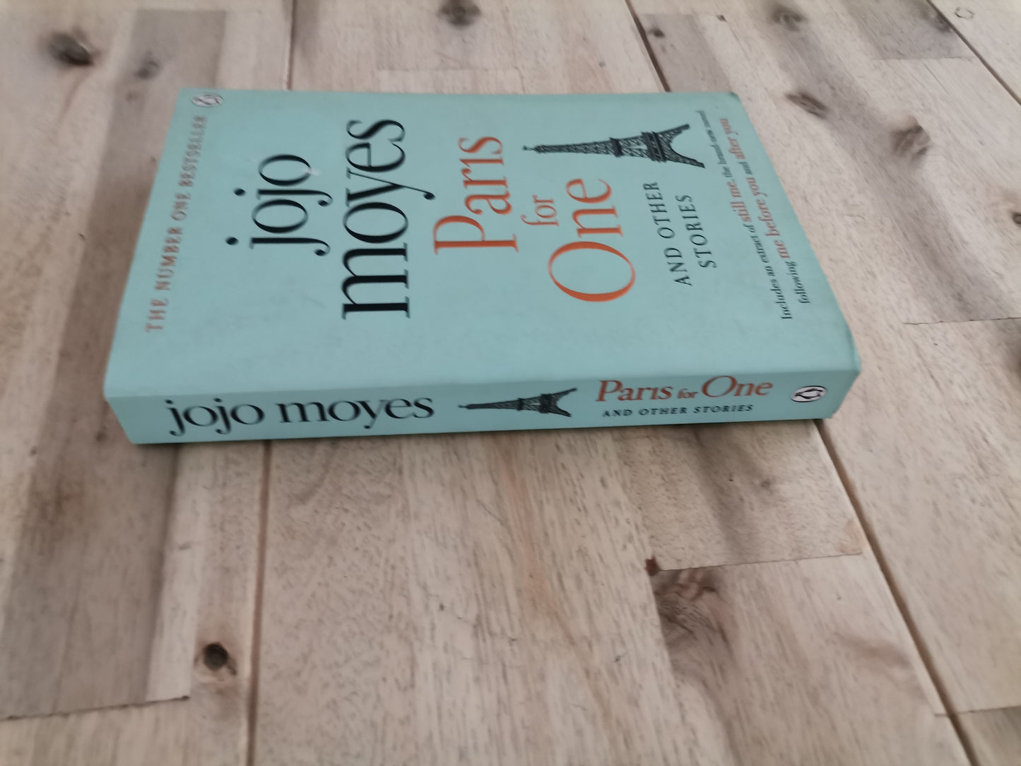 Paris for One & Other Stories – Jojo Moyes