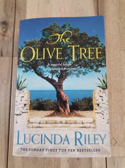The Olive Tree by Lucinda Riley - Paperback
