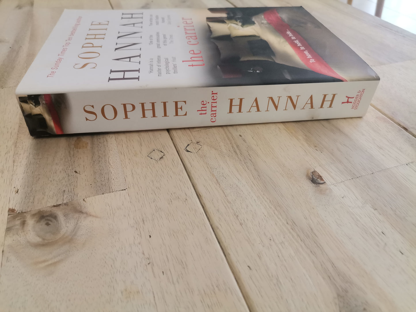 The Carrier (Spilling CID #8) by Sophie Hannah