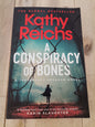 A Conspiracy of Bones – Kathy Reichs