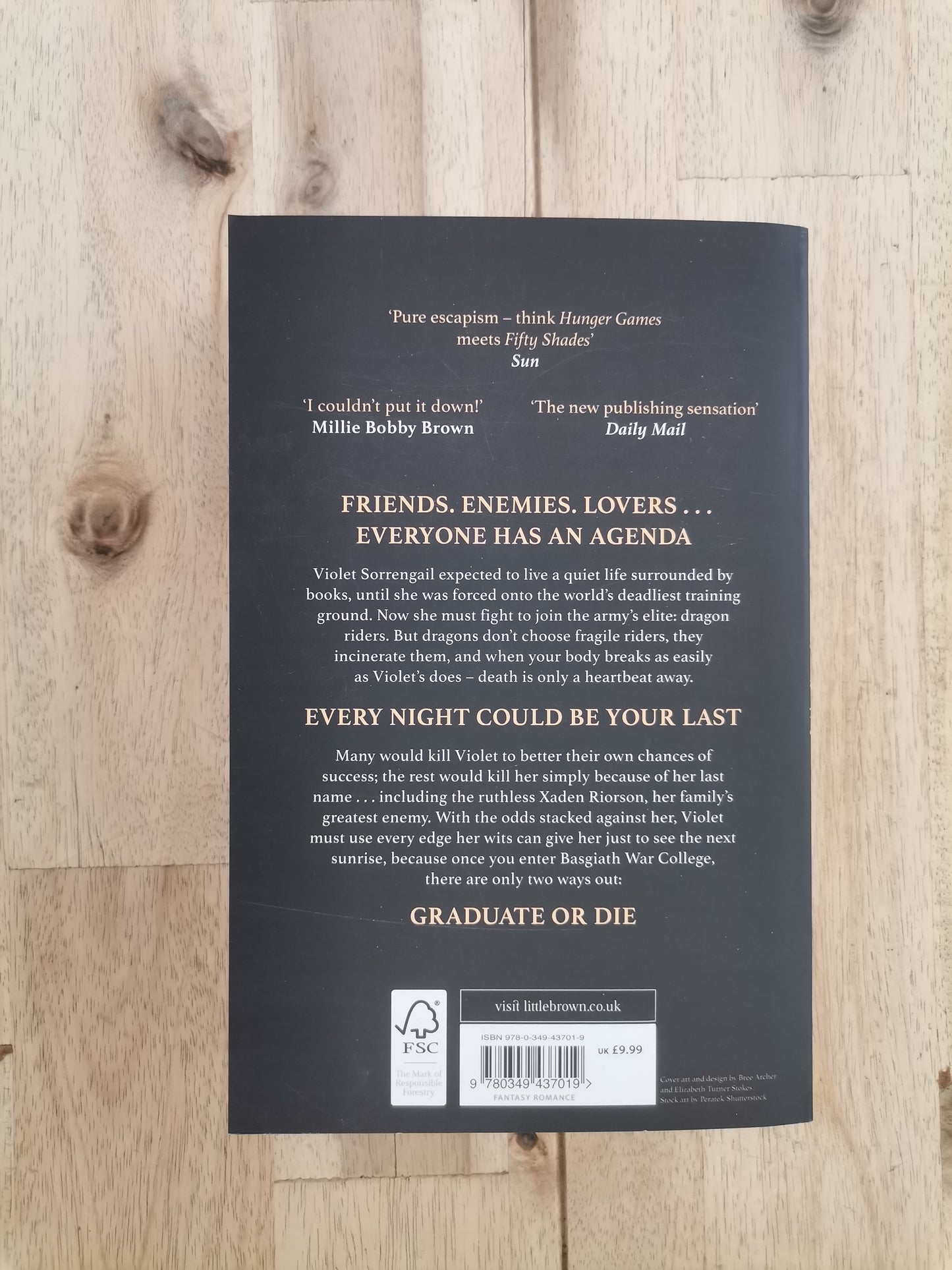 Fourth Wing – Rebecca Yarros