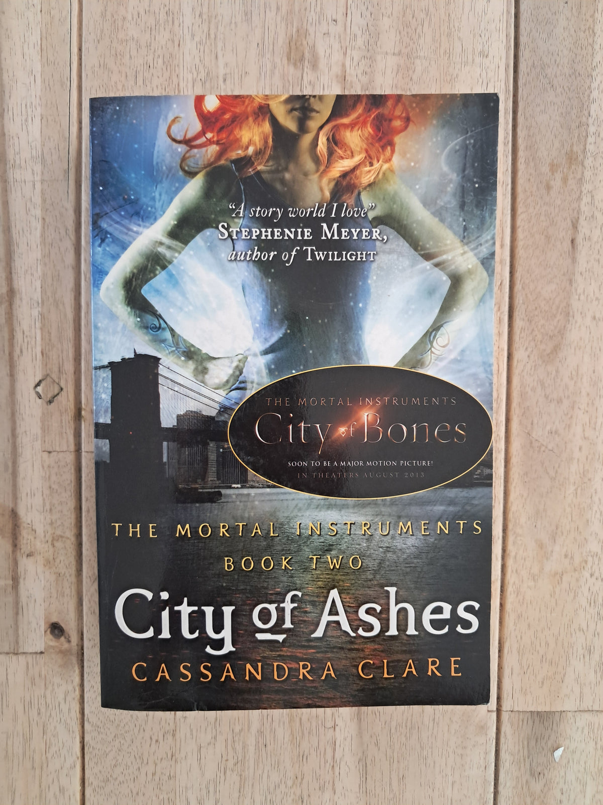 City of Ashes (The Mortal Instruments #2) – Cassandra Clare
