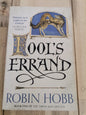 Fool's Errand by Robin Hobb (Book 1 The Tawny Man Trilogy)