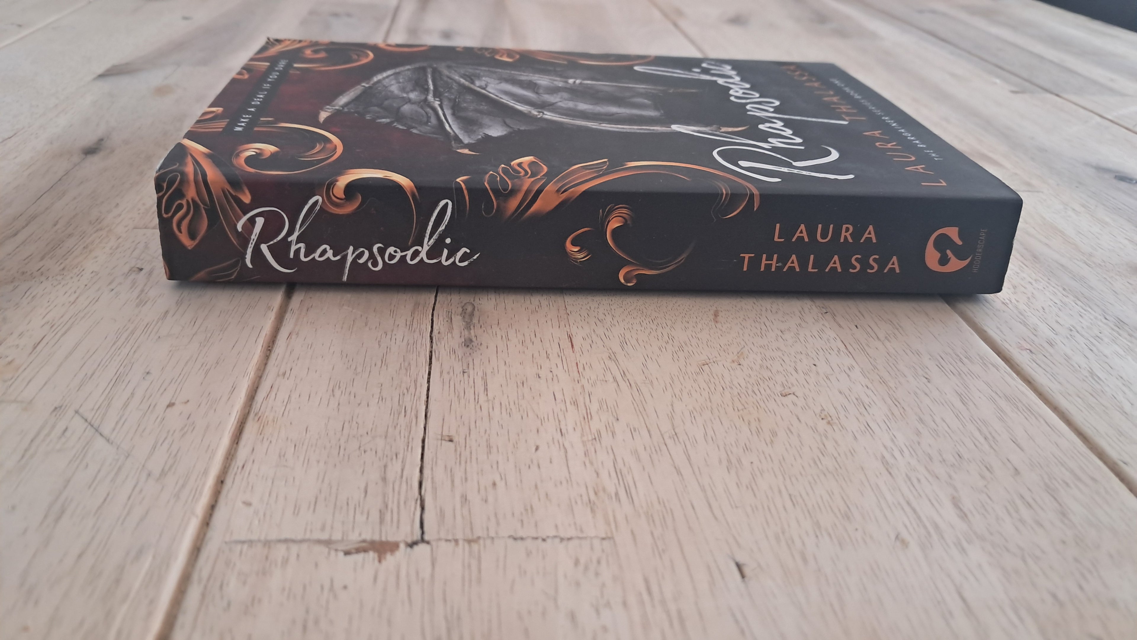 Rhapsodic – Laura Thalassa