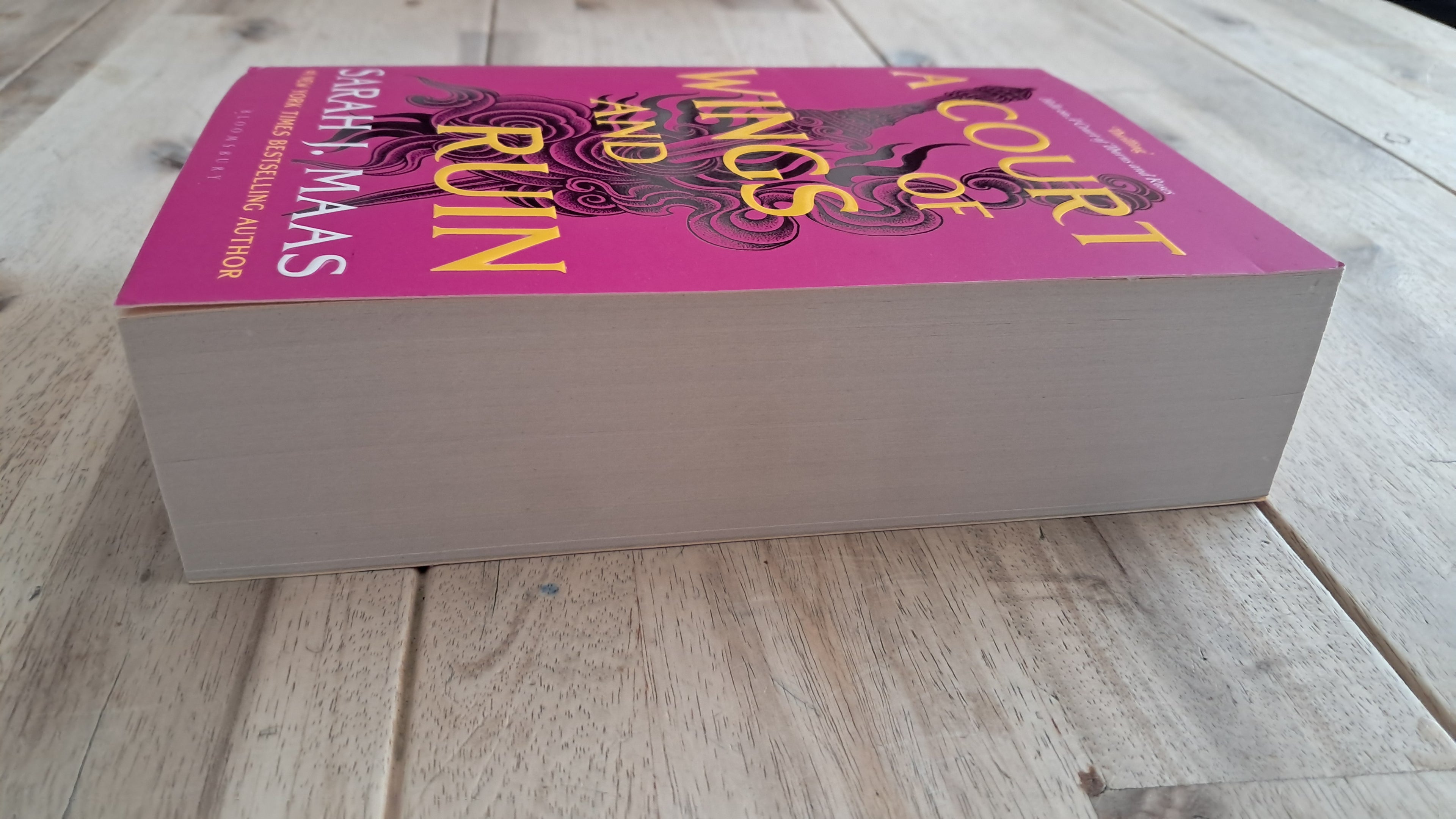 A Court of Wings and Ruin – Sarah J. Maas