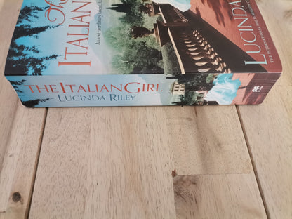 The Italian Girl by Lucinda Riley - Paperback