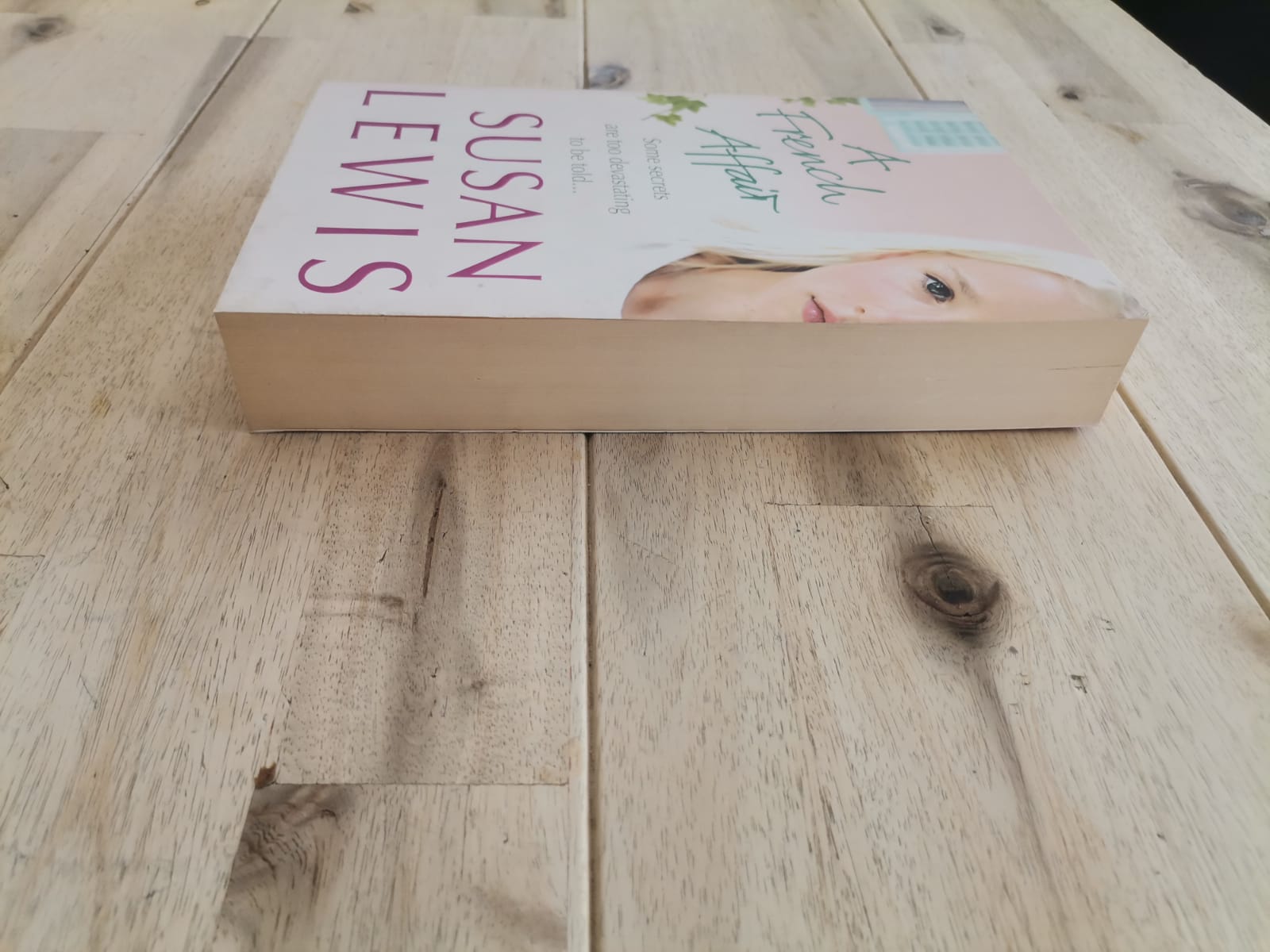 A French Affair – Susan Lewis