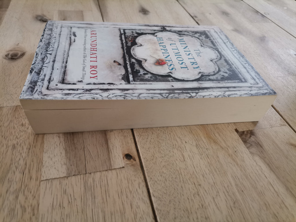 The Ministry of Utmost Happiness – Arundhati Roy