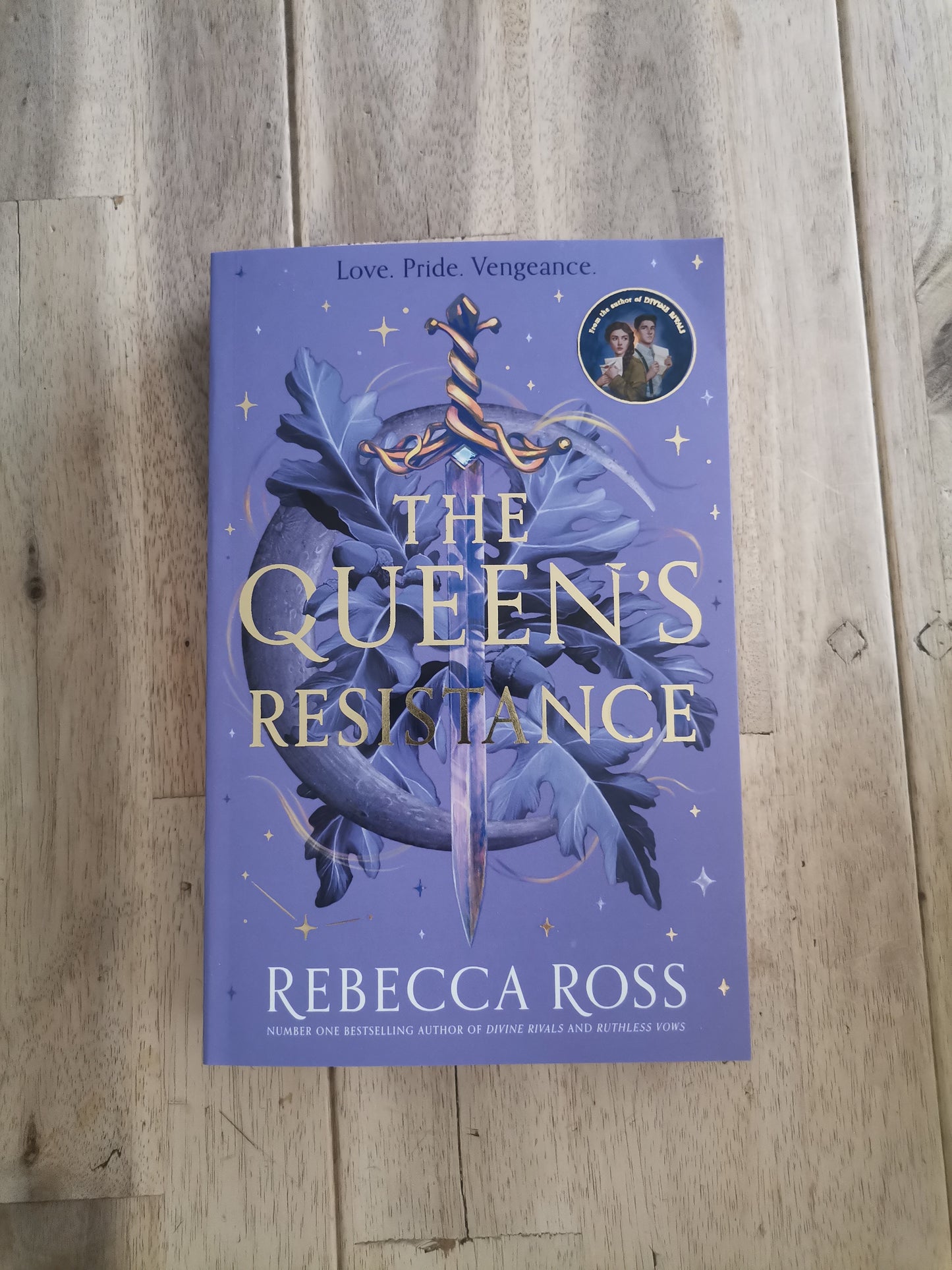 The Queen's Resistance — Rebecca Ross