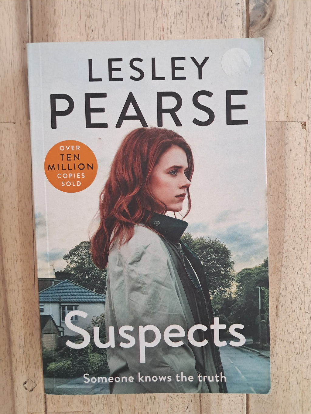 Suspects – Lesley Pearse