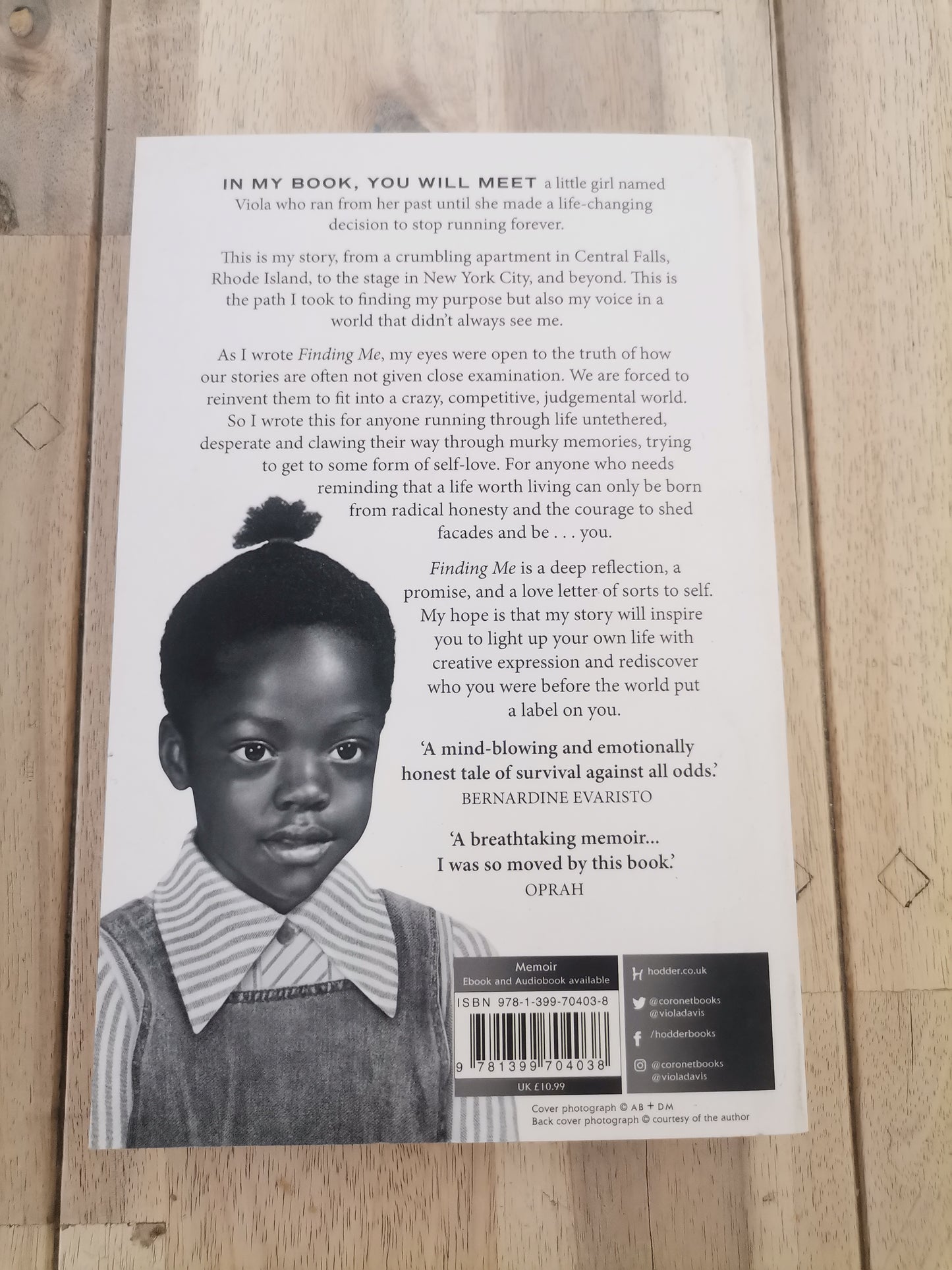 Finding Me - Viola Davis (Paperback)